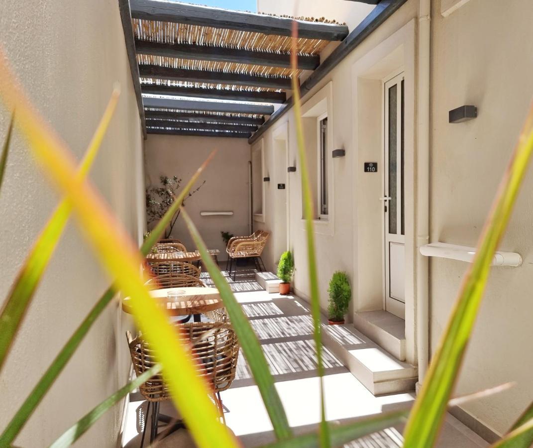 San Giorgio Aparthotel Fira  Exterior photo